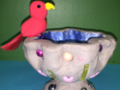 Extreme Pinch Pots Weekly Class (7-12 Years) Extreme Pinch Pots Weekly Class (7-12 Years)